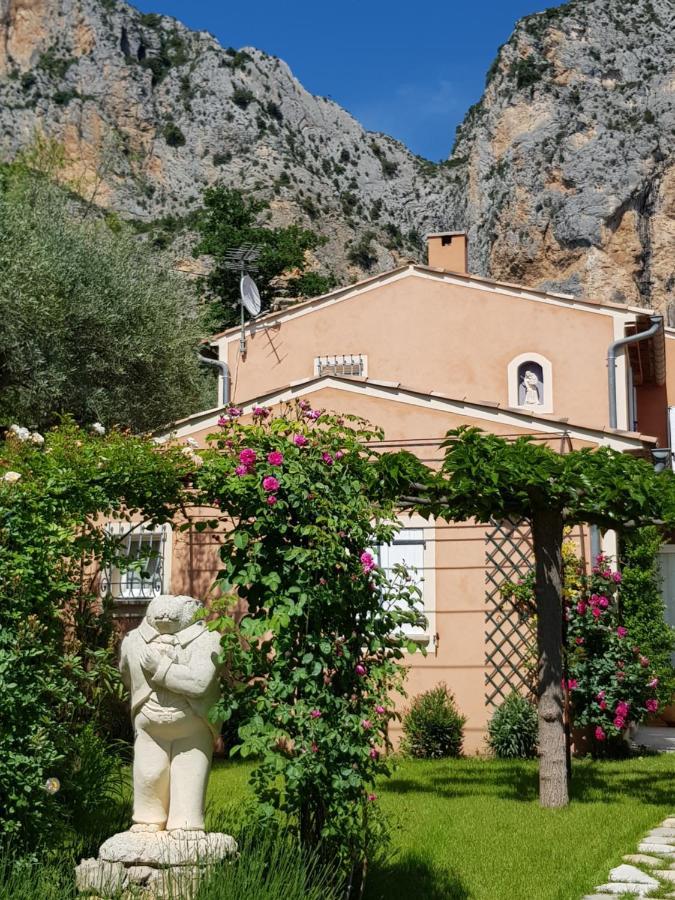 ムスティエ・サント・マリー Bastide Des Oliviers Bed & Breakfast エクステリア 写真