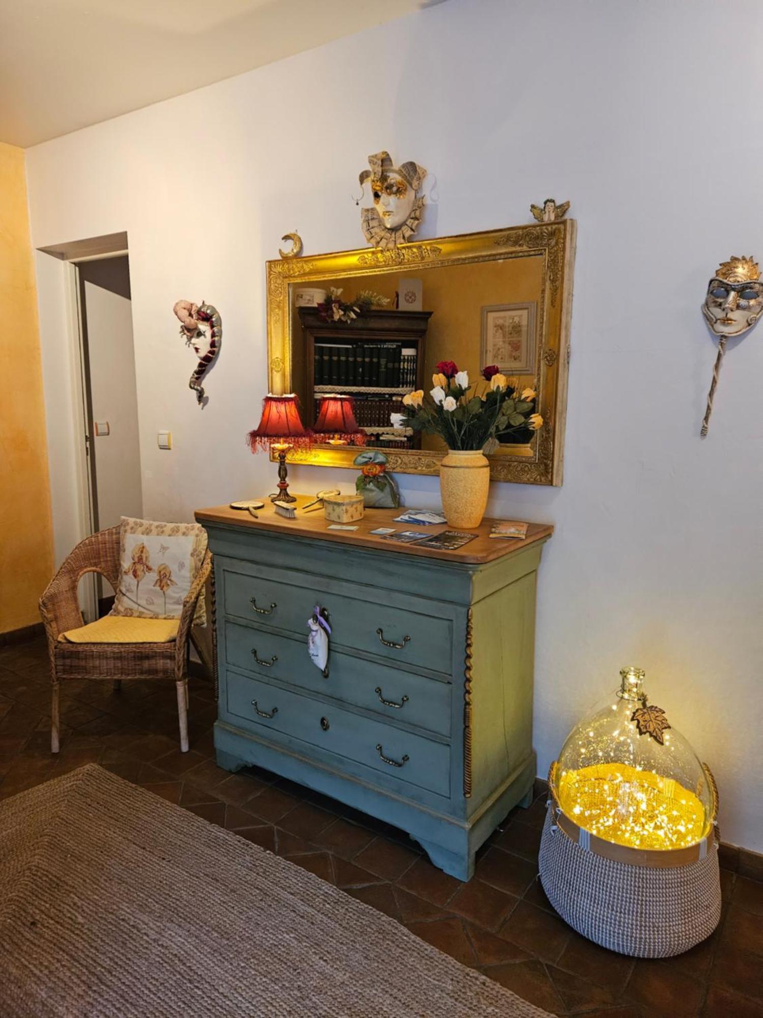 ムスティエ・サント・マリー Bastide Des Oliviers Bed & Breakfast エクステリア 写真
